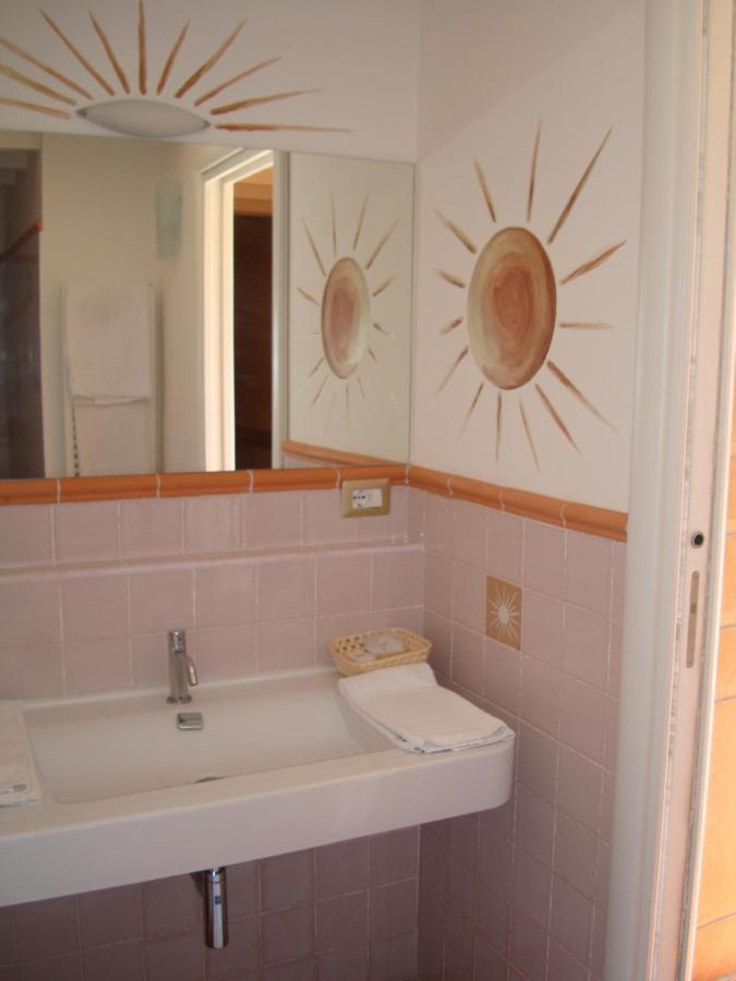 Country Resort Capo Nieddu Санта Катерина Стая снимка