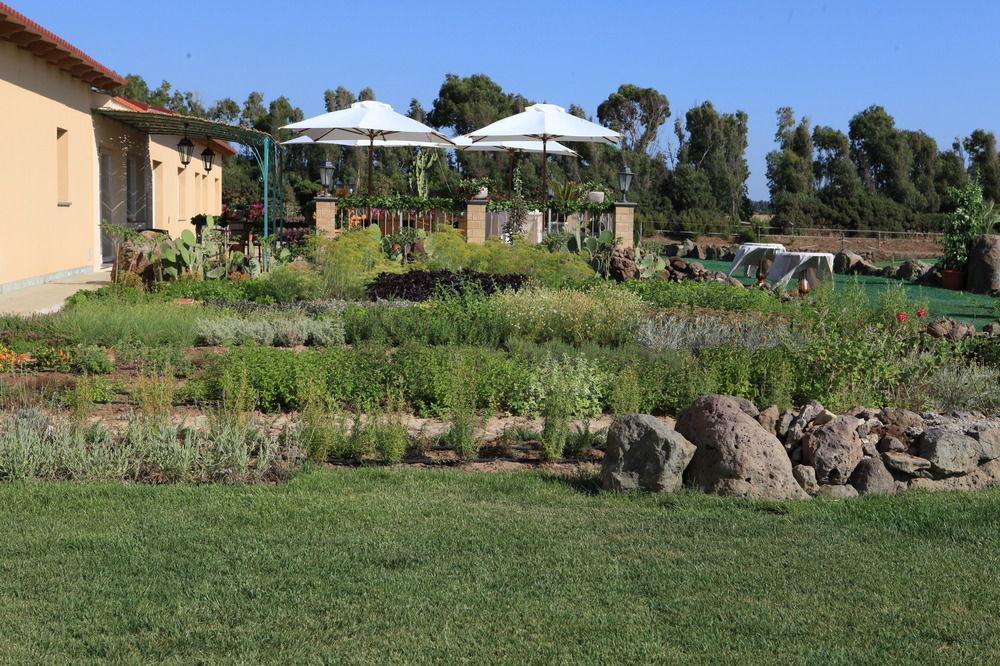 Country Resort Capo Nieddu Санта Катерина Екстериор снимка