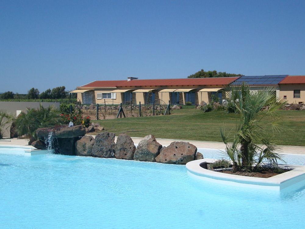 Country Resort Capo Nieddu Санта Катерина Екстериор снимка
