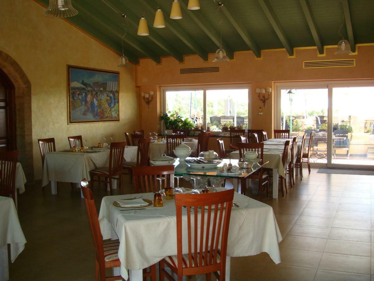 Country Resort Capo Nieddu Санта Катерина Екстериор снимка