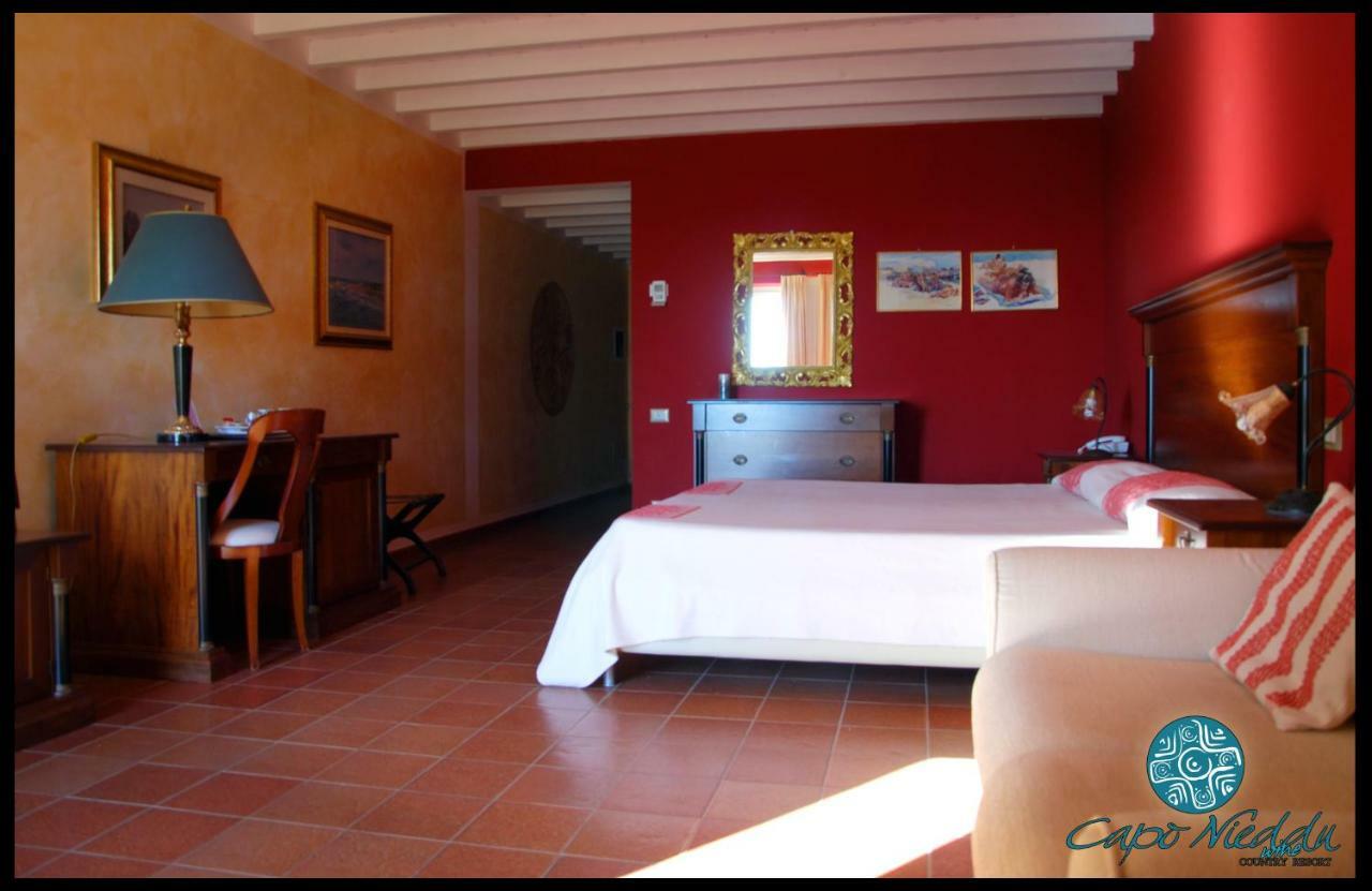 Country Resort Capo Nieddu Санта Катерина Екстериор снимка