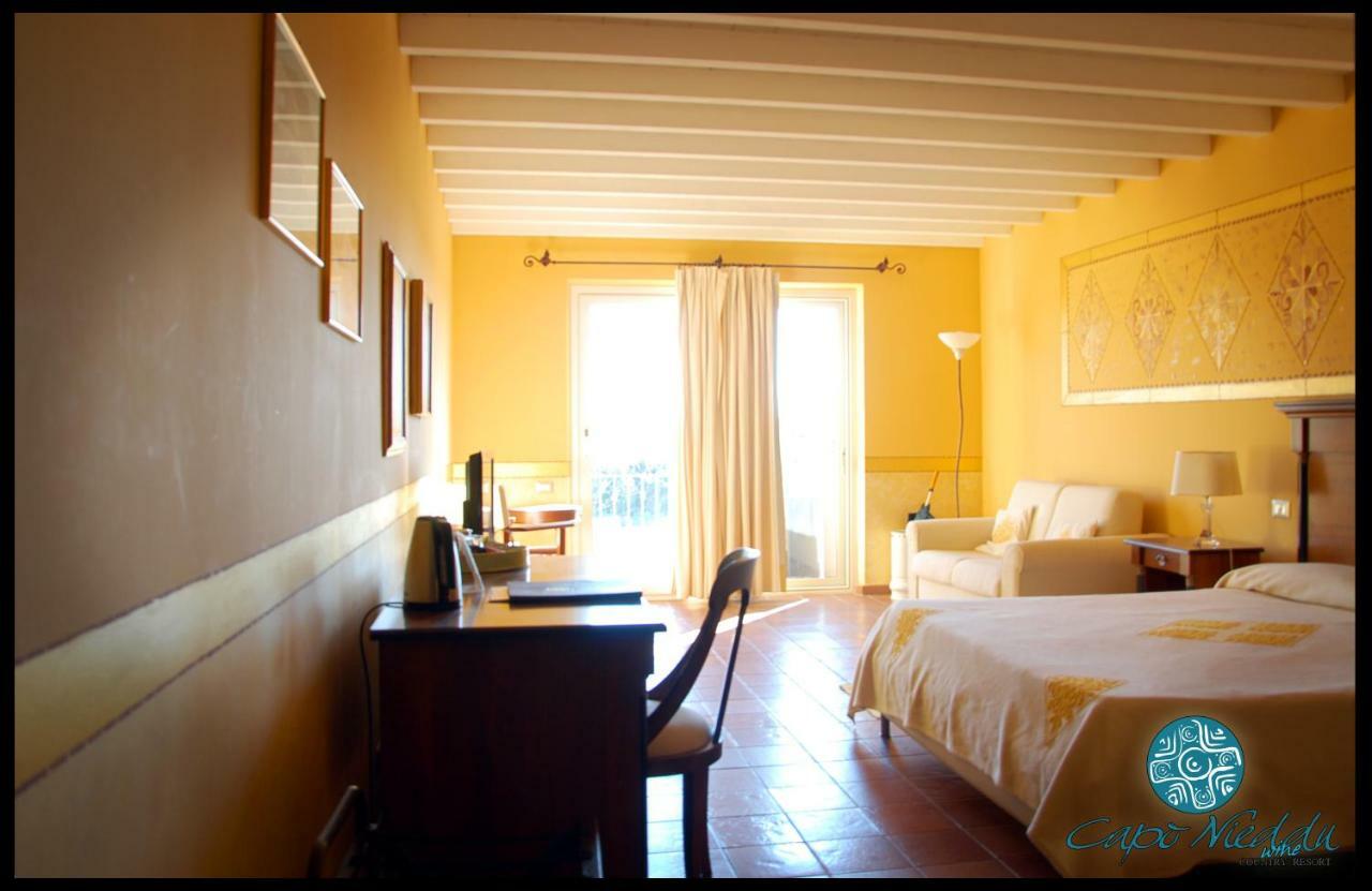Country Resort Capo Nieddu Санта Катерина Екстериор снимка